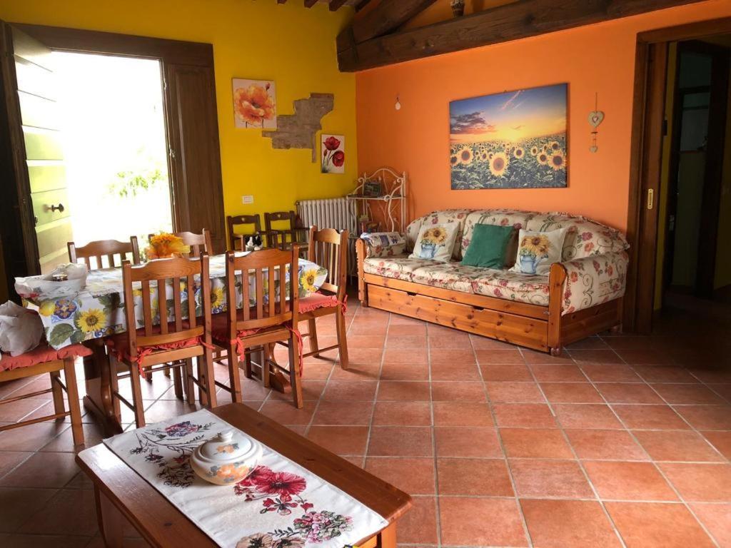 Casa Country House Girasole Vakantie Huis-Wakacje Huis Asciano Exterior foto